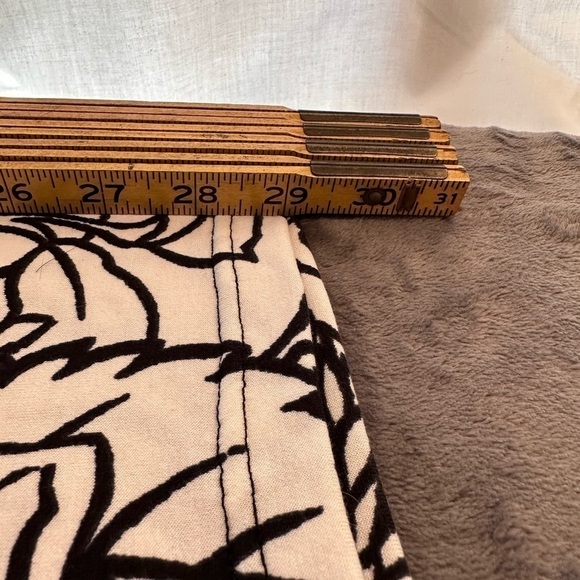 TOPSHOP black and‎ white floral flowers size 12 skirt #s1108 - Picture 5 of 9